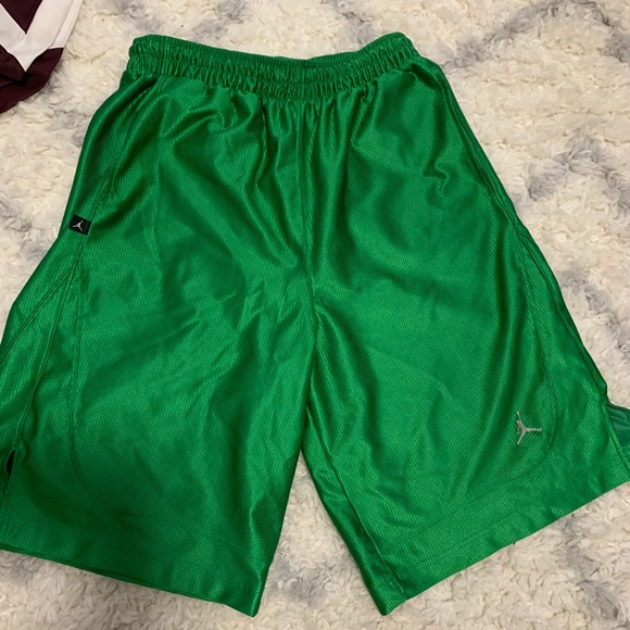 green jordan basketball shorts